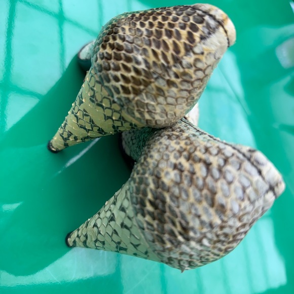 Miu Miu python shoes size 36 - Picture 3 of 7